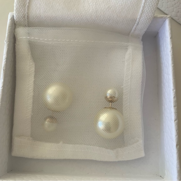 Dior Tribales Earrings Gold Finish Metal Pearl pouch and box Authentic Excellent - Picture 5 of 14